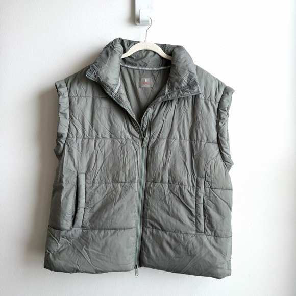 free people movement Jackets & Blazers - Free People Movement In a Bubble Puffer Vest Gray Small Ladies FP Activewear Zip